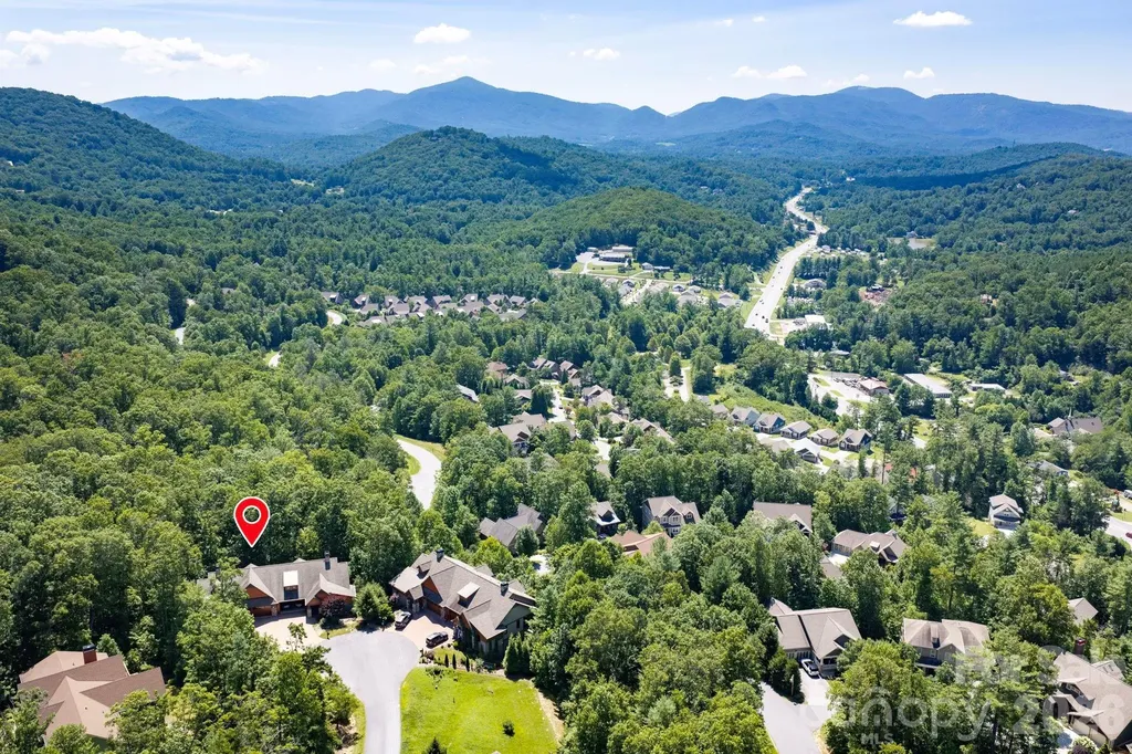 33 Hawks Branch Circle Fairview NC 28730