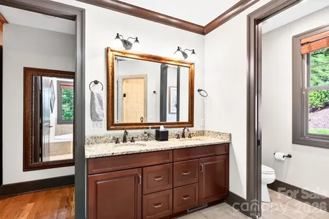 33 Hawks Branch Circle Fairview NC 28730