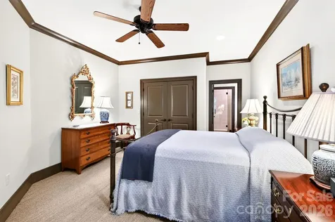 33 Hawks Branch Circle Fairview NC 28730