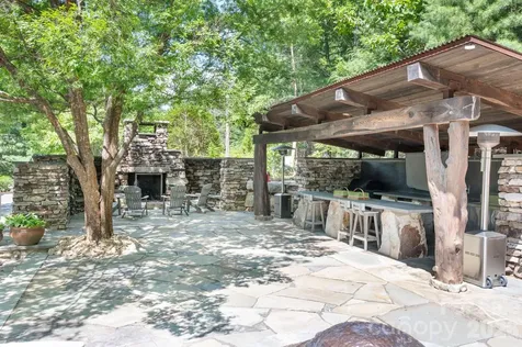 33 Hawks Branch Circle Fairview NC 28730