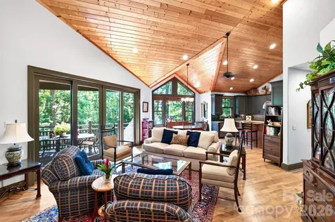 33 Hawks Branch Circle Fairview NC 28730