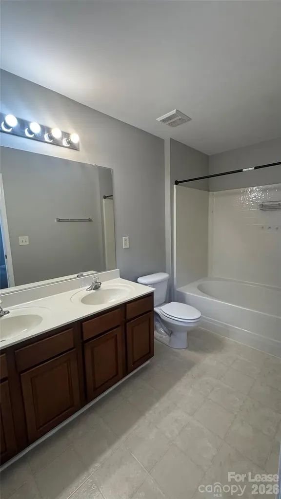 1306 Stourbridge Lion Drive Charlotte NC 28213