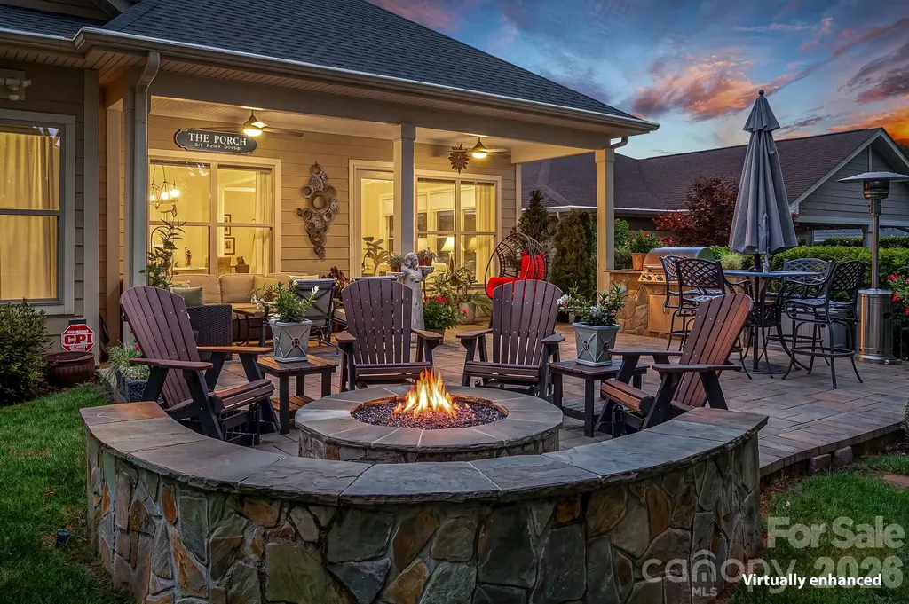 7142 Hanging Rock Court Denver NC 28037