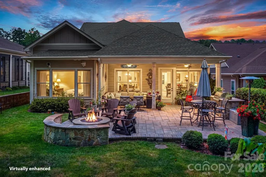 7142 Hanging Rock Court Denver NC 28037