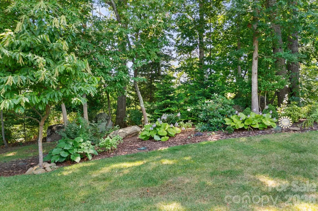 7142 Hanging Rock Court Denver NC 28037