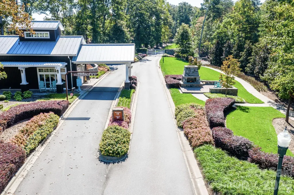 7142 Hanging Rock Court Denver NC 28037
