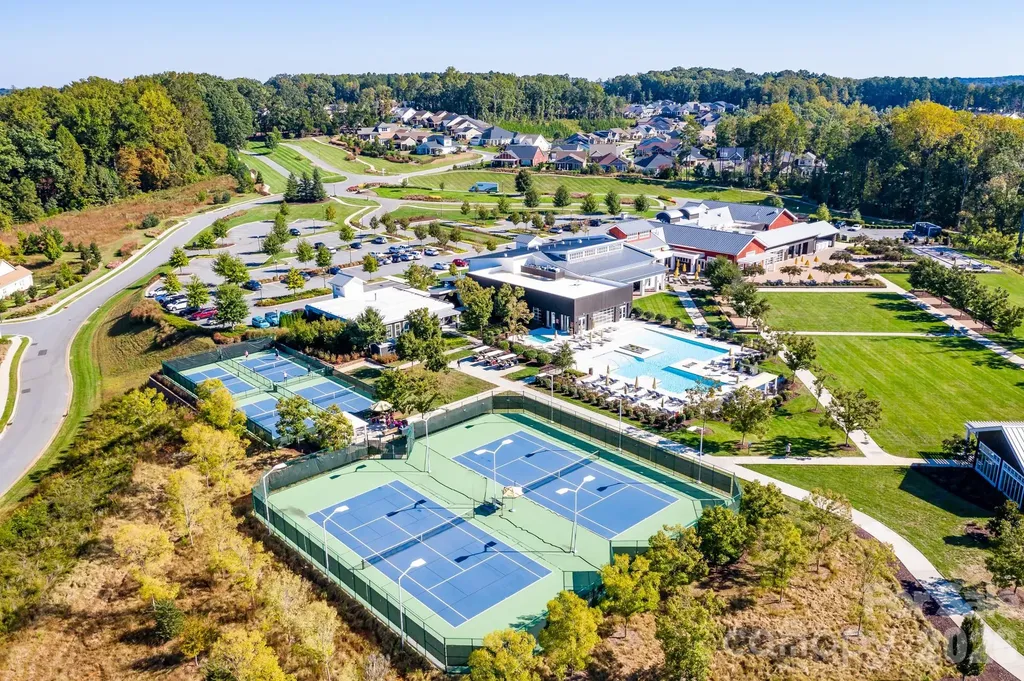 7142 Hanging Rock Court Denver NC 28037
