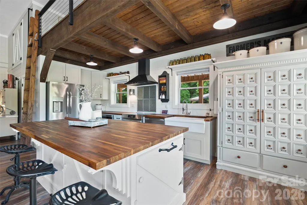 258 Vance Street Waynesville NC 28786