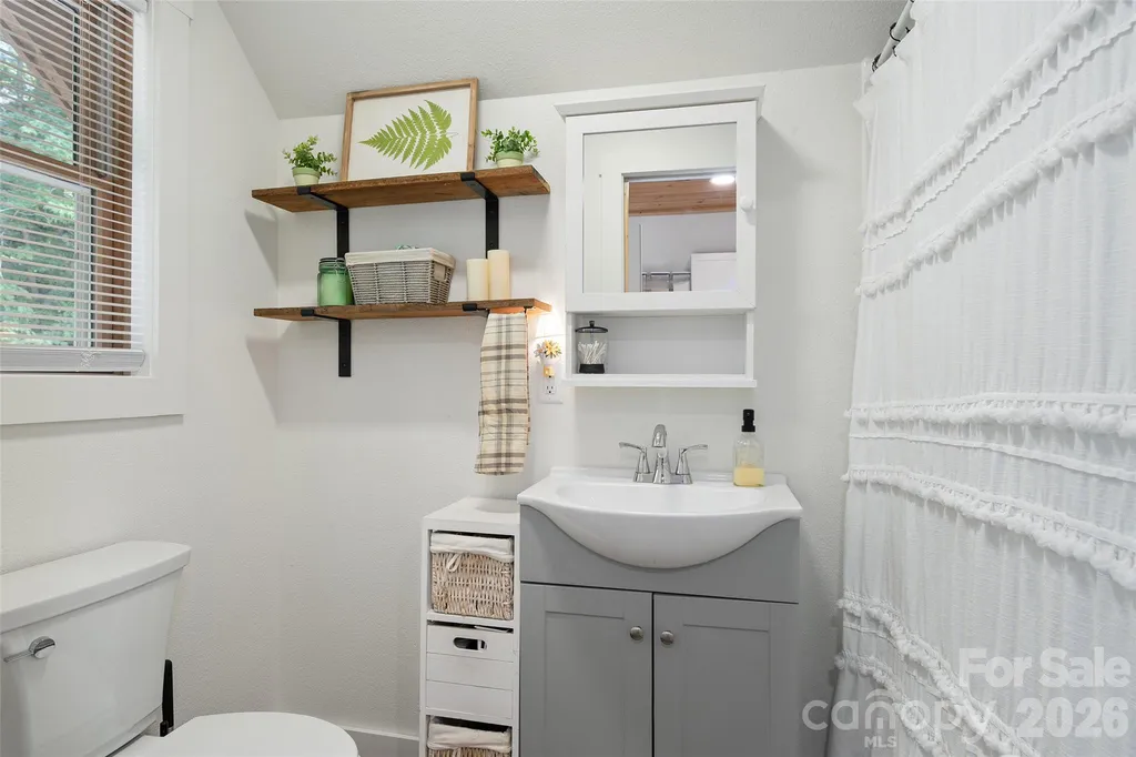 258 Vance Street Waynesville NC 28786