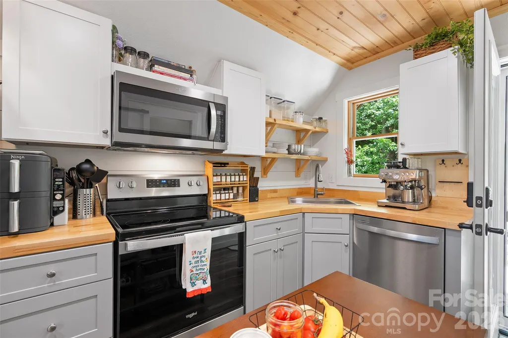 258 Vance Street Waynesville NC 28786