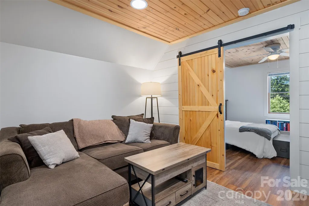 258 Vance Street Waynesville NC 28786