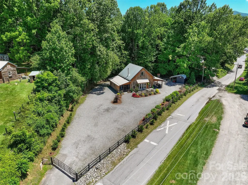 258 Vance Street Waynesville NC 28786