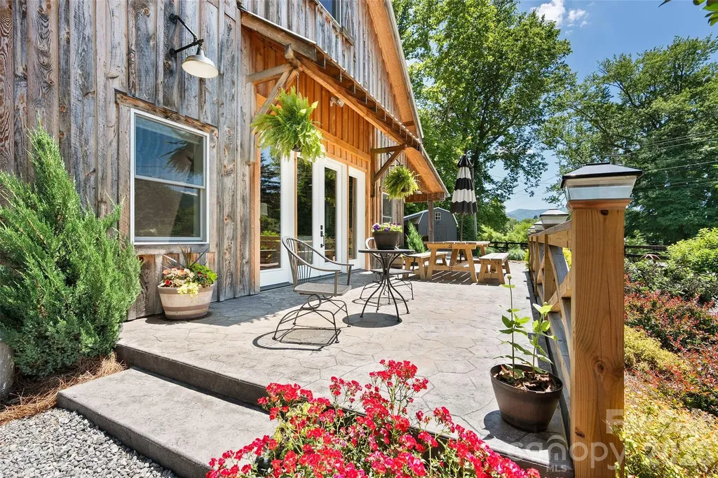 258 Vance Street Waynesville NC 28786