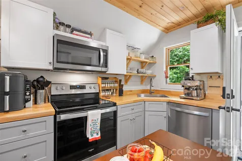 258 Vance Street Waynesville NC 28786