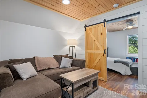258 Vance Street Waynesville NC 28786
