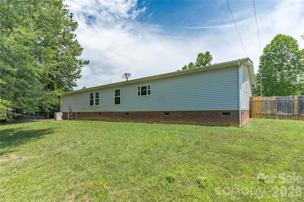 922 Lavender Road Grover NC 28073