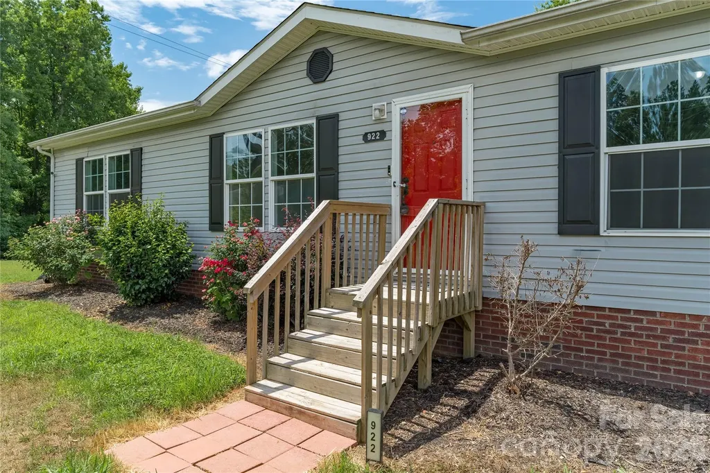 922 Lavender Road Grover NC 28073