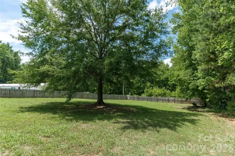 922 Lavender Road Grover NC 28073