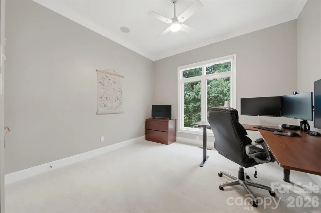 3745 Pinecrest Drive NE Hickory NC 28601