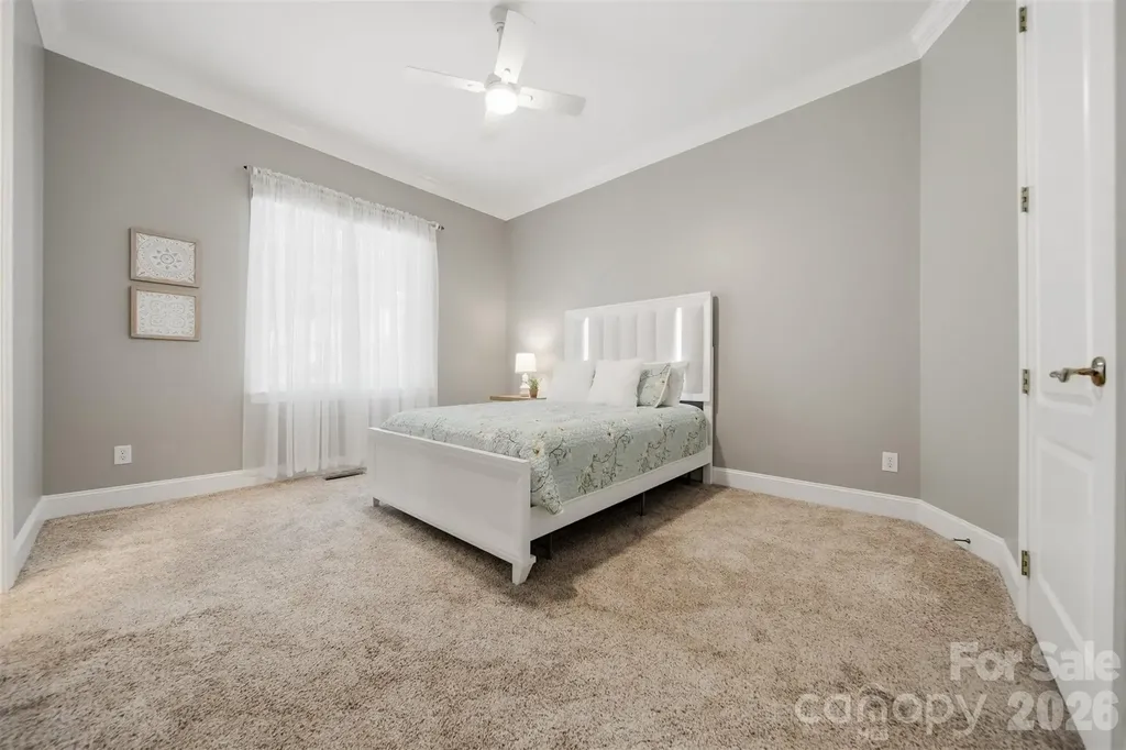 3745 Pinecrest Drive NE Hickory NC 28601