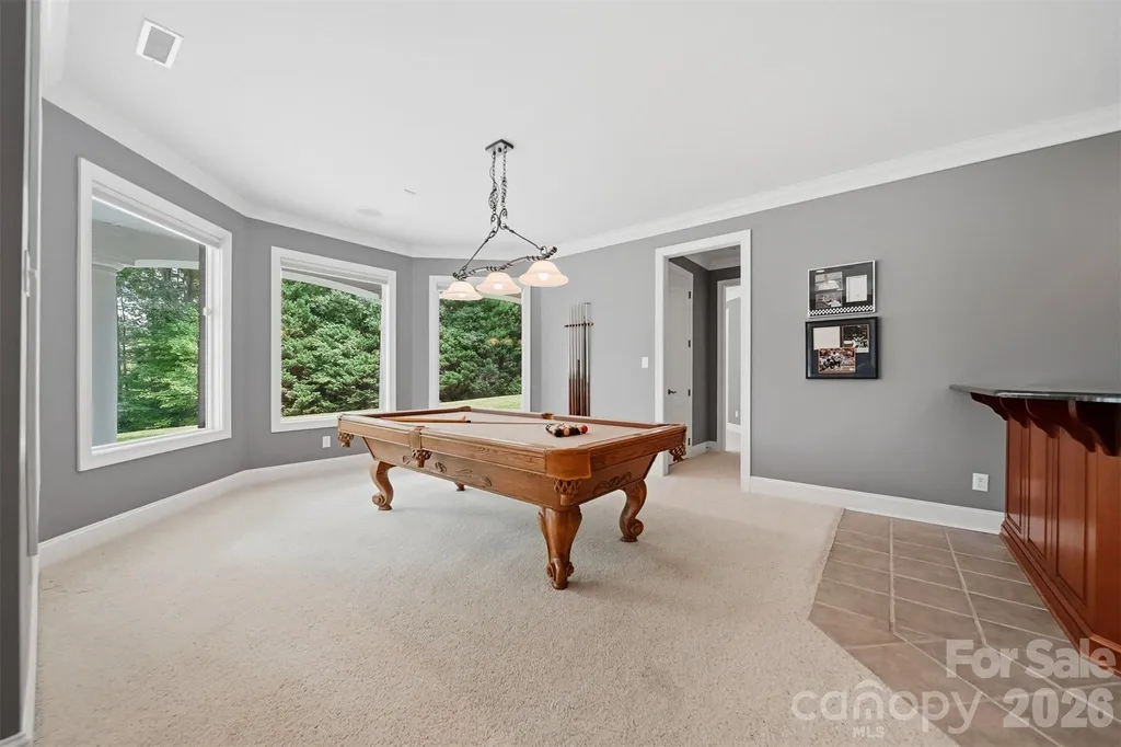 3745 Pinecrest Drive NE Hickory NC 28601