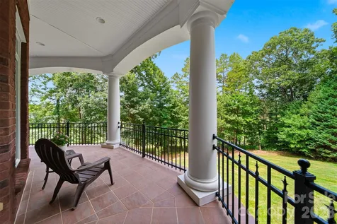 3745 Pinecrest Drive NE Hickory NC 28601