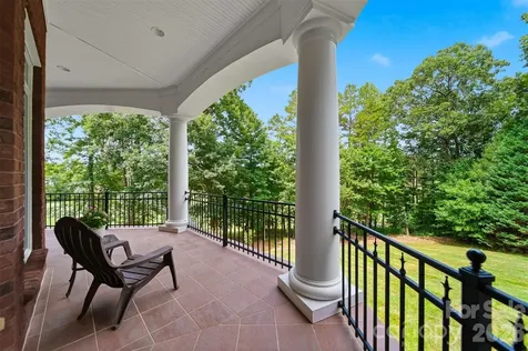 3745 Pinecrest Drive NE Hickory NC 28601