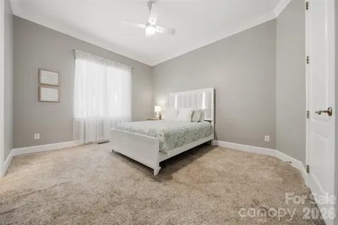 3745 Pinecrest Drive NE Hickory NC 28601