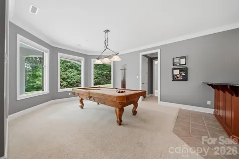 3745 Pinecrest Drive NE Hickory NC 28601