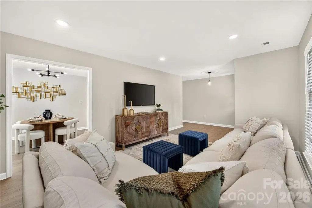 2000 Lawton Bluff Road Charlotte NC 28226