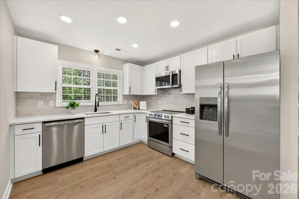 2000 Lawton Bluff Road Charlotte NC 28226