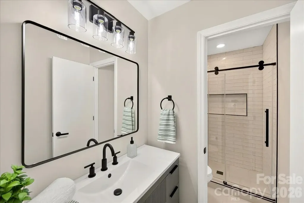 2000 Lawton Bluff Road Charlotte NC 28226