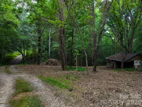 31 Burtiller Lane Fletcher NC 28732