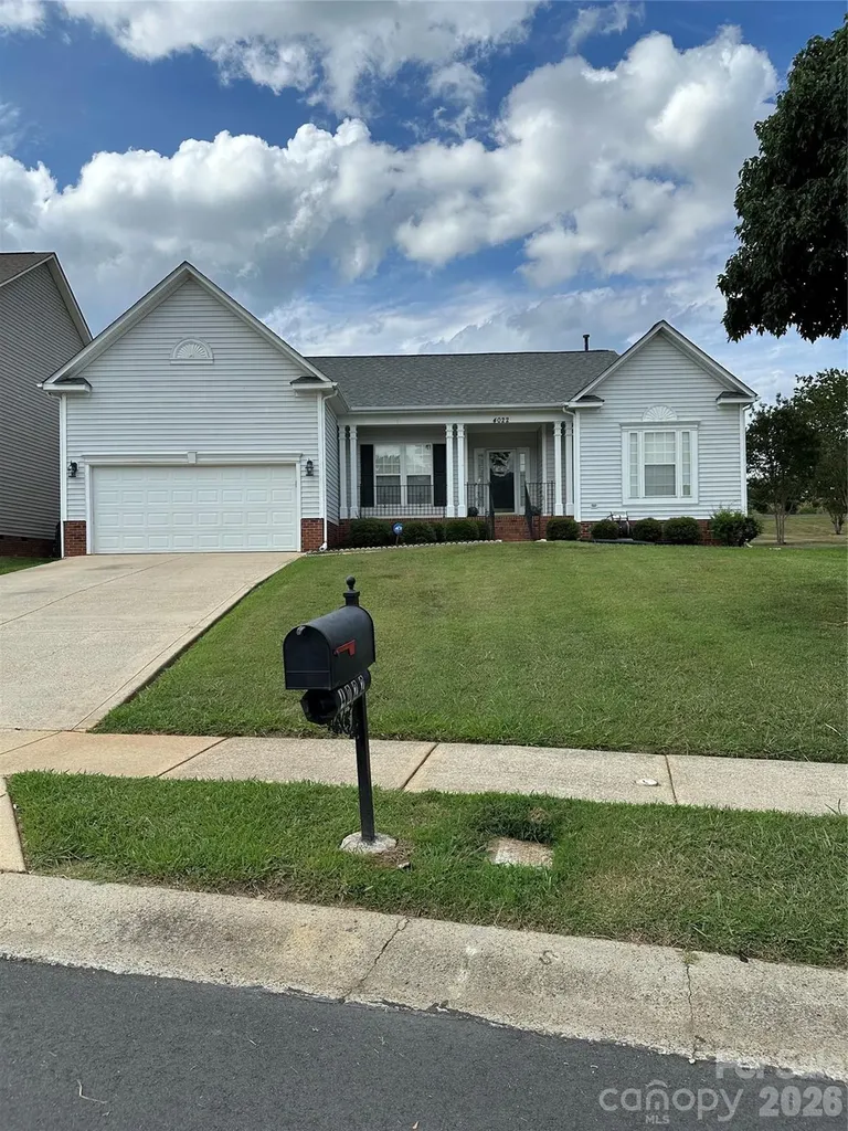 4022 Meadowview Hills Drive Charlotte NC 28269