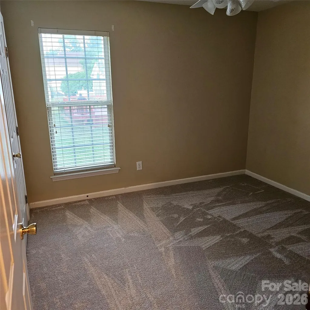 4022 Meadowview Hills Drive Charlotte NC 28269