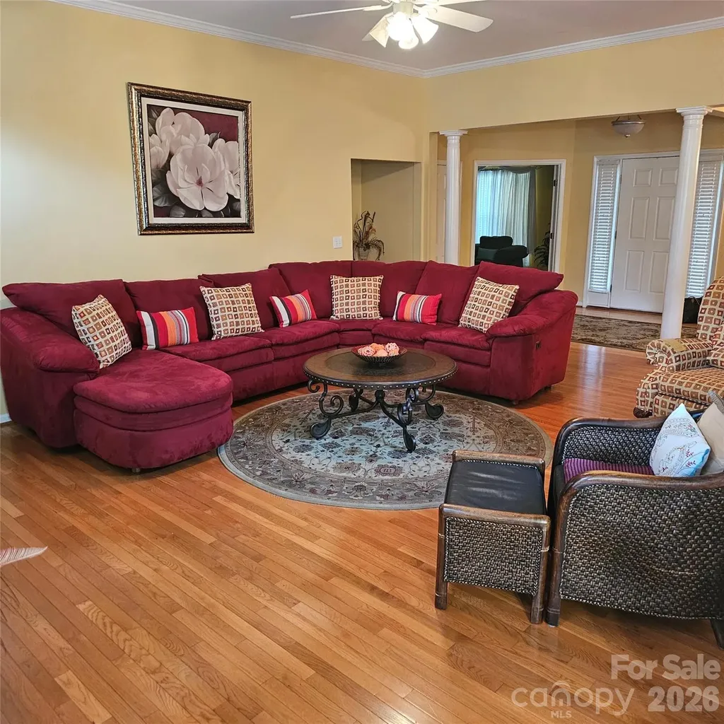 4022 Meadowview Hills Drive Charlotte NC 28269