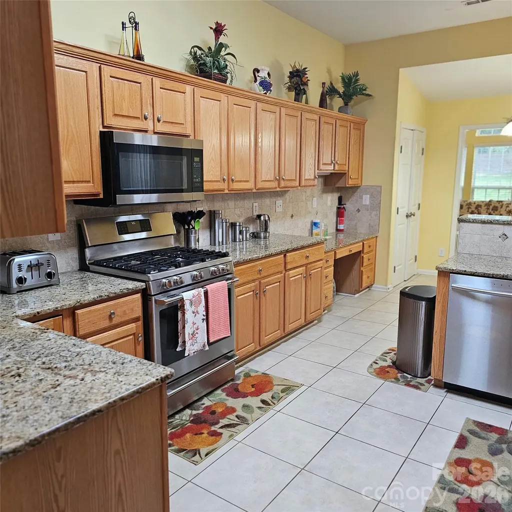 4022 Meadowview Hills Drive Charlotte NC 28269