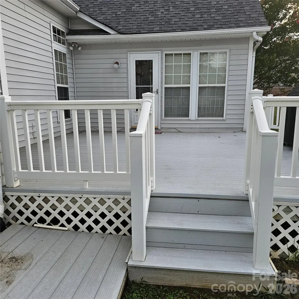 4022 Meadowview Hills Drive Charlotte NC 28269