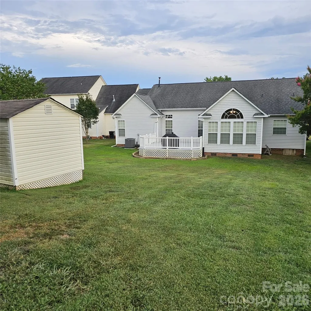 4022 Meadowview Hills Drive Charlotte NC 28269