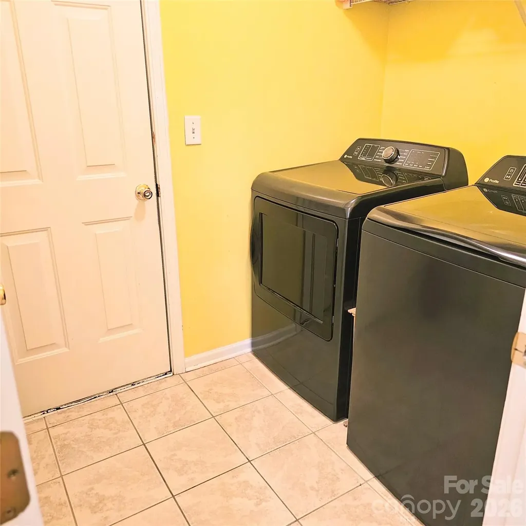 4022 Meadowview Hills Drive Charlotte NC 28269