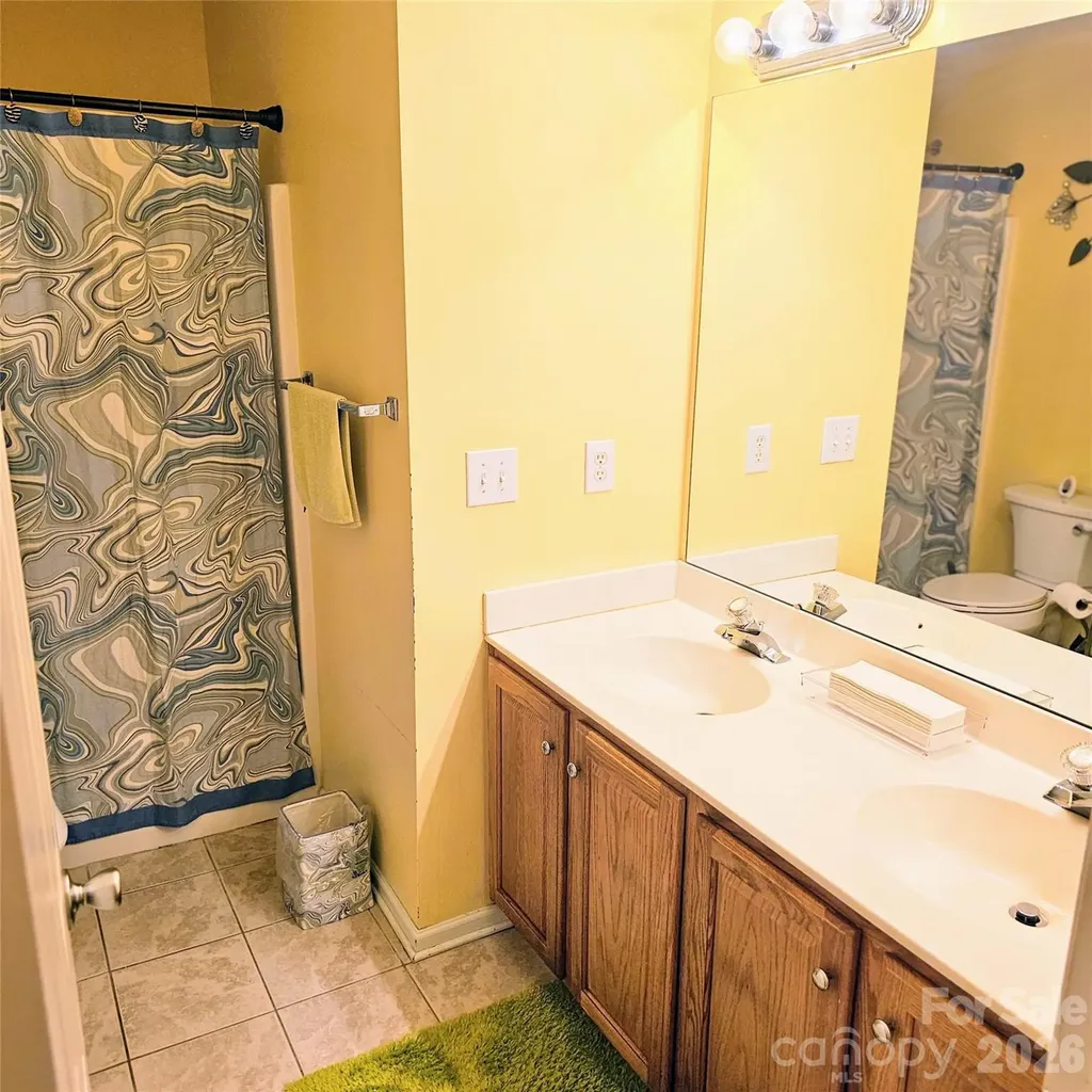 4022 Meadowview Hills Drive Charlotte NC 28269