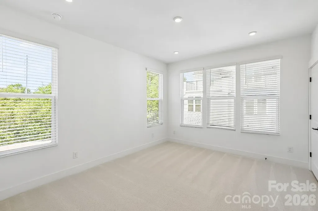 1139 Kokomo Lane Charlotte NC 28206