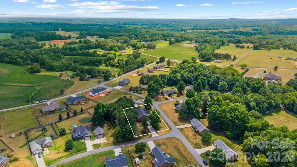 3656 Woodgreen Drive Lincolnton NC 28092