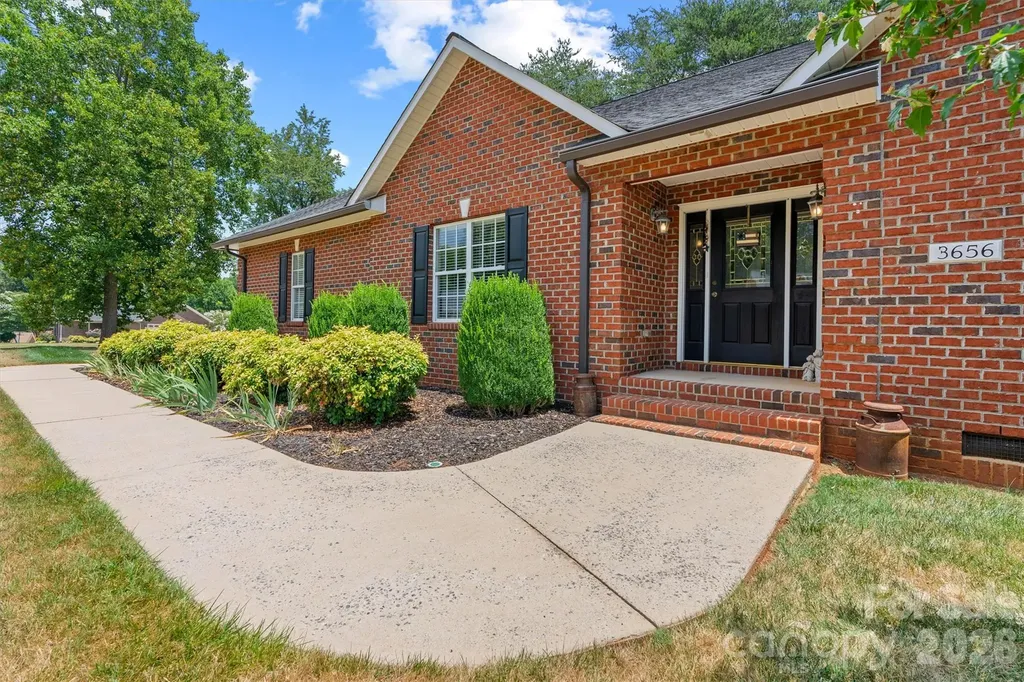 3656 Woodgreen Drive Lincolnton NC 28092