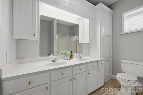 643 W Landing Drive Jefferson NC 28640