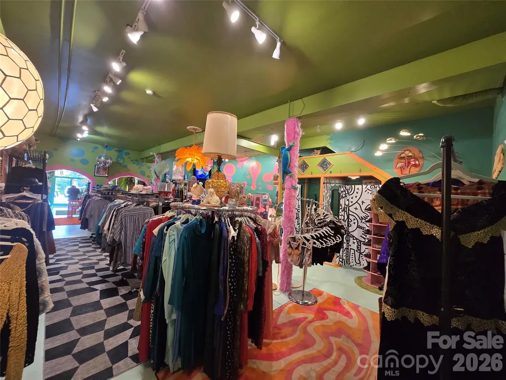 142 N Main Street Waynesville NC 28786