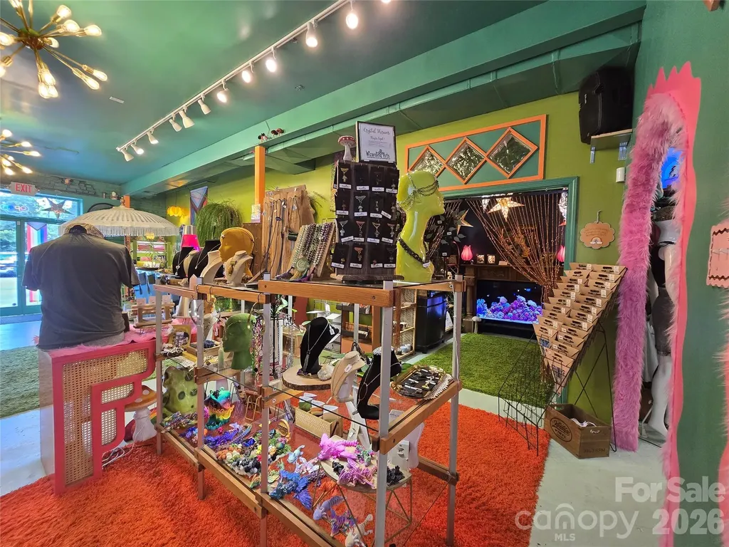 142 N Main Street Waynesville NC 28786