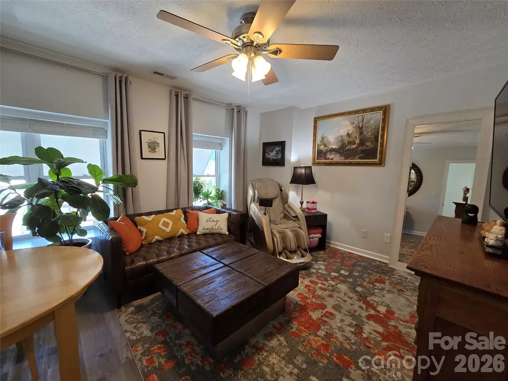 142 N Main Street Waynesville NC 28786