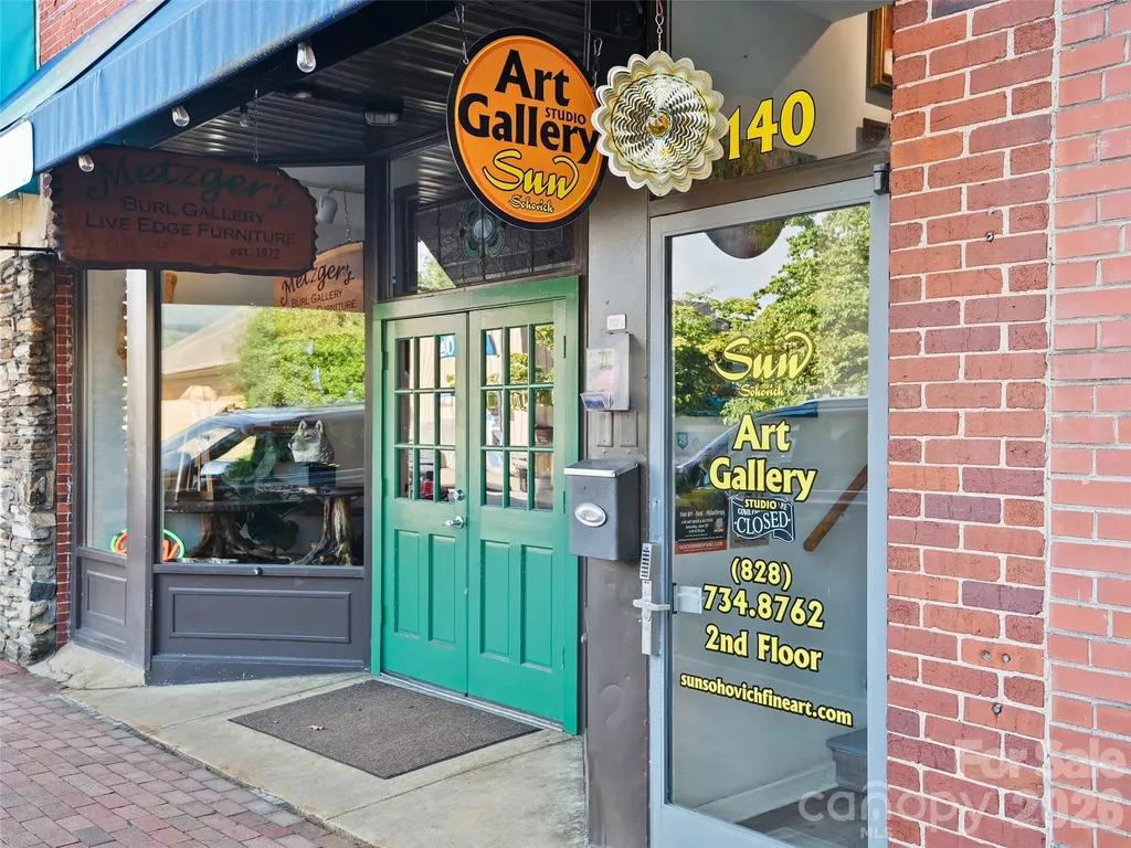 142 N Main Street Waynesville NC 28786