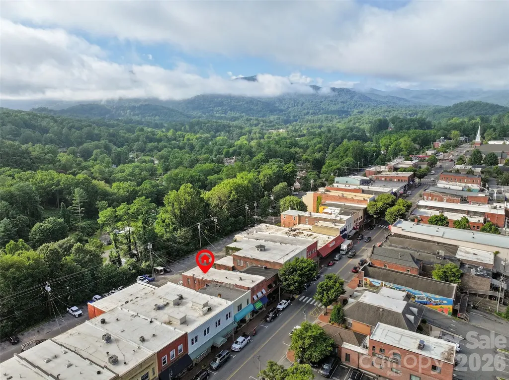 142 N Main Street Waynesville NC 28786